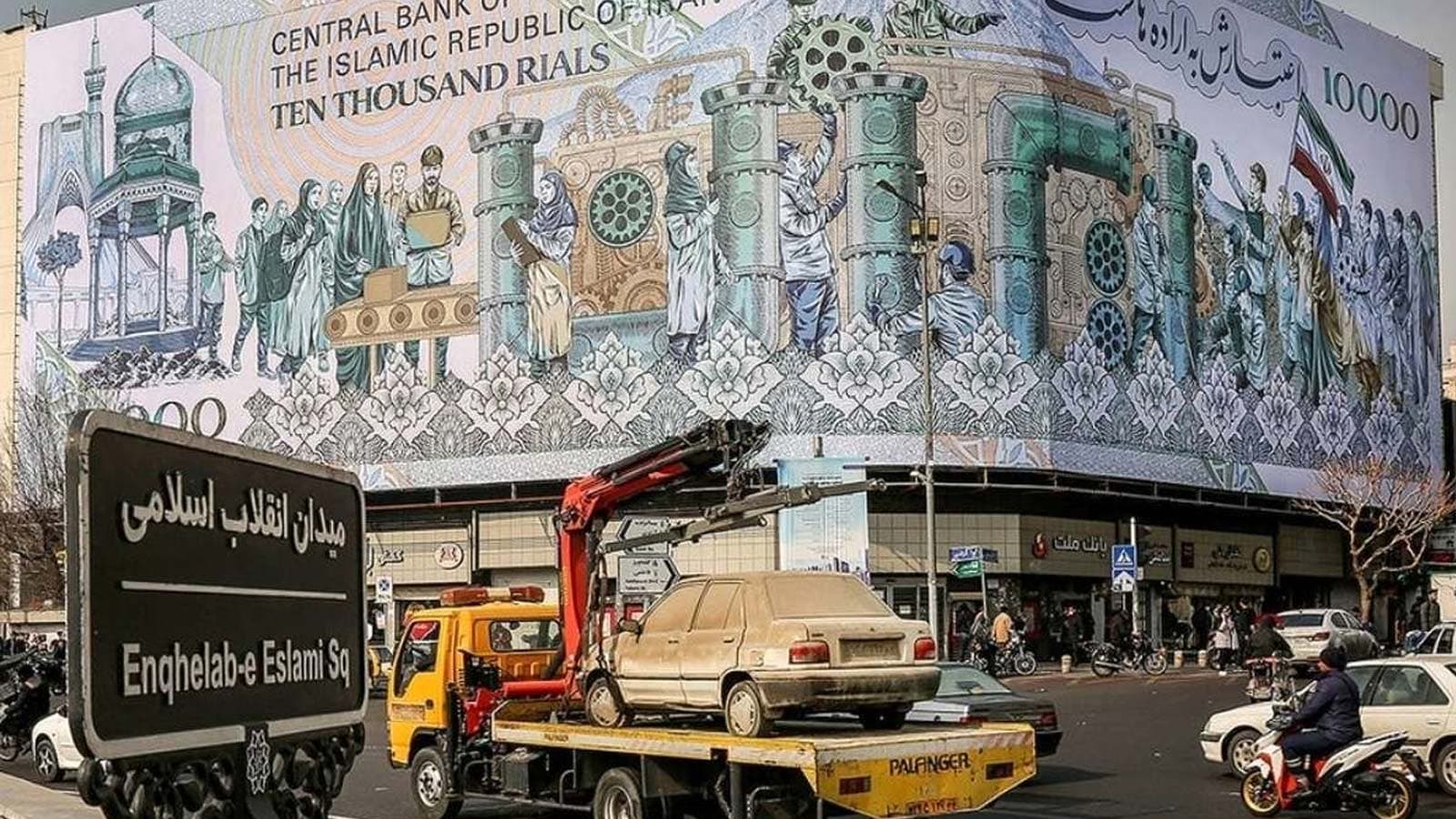 اقتصاد ایران باید آرایش جنگی بگیرد